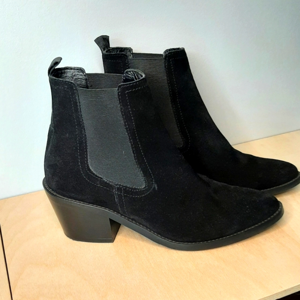 DAVOS GOMMA BLACK SUEDE LEATHER ANKLE BOOT WOMEN'S size 7.5, 38